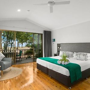 Deluxe Beachfront